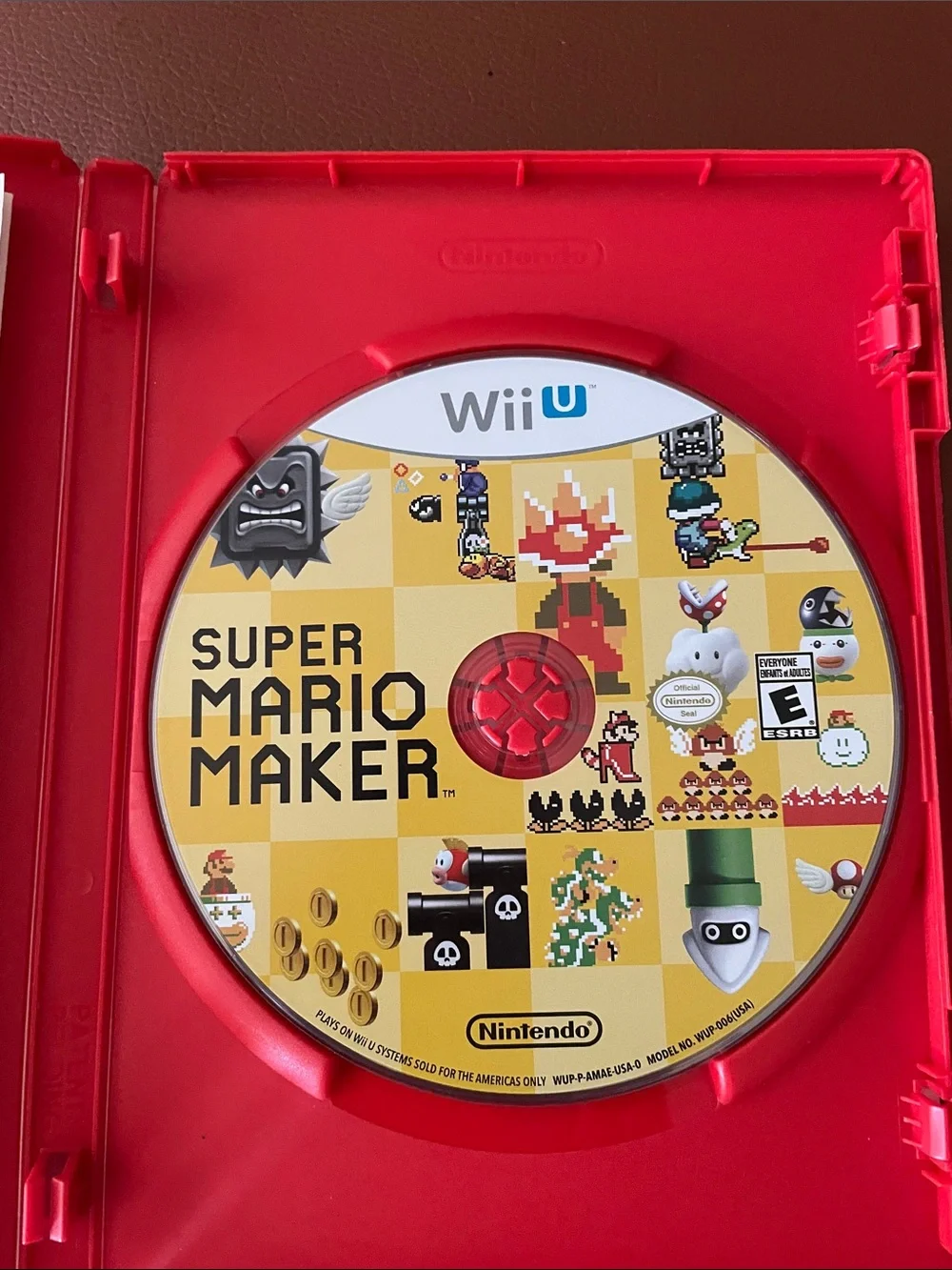 Nintendo Super Mario Maker (Yellow, Red, Blue) - Wii U